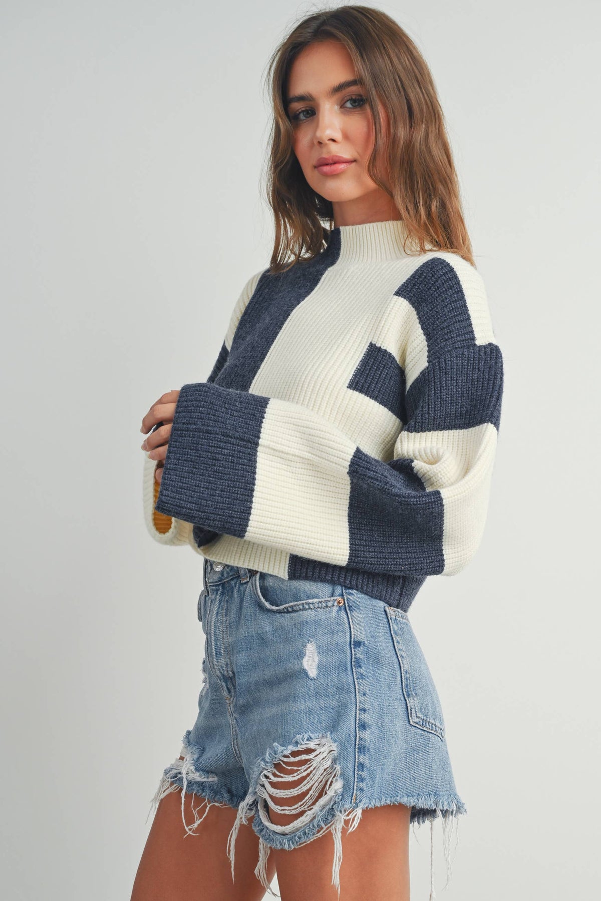 Color Block Mock Turtleneck Sweater - BMW7161