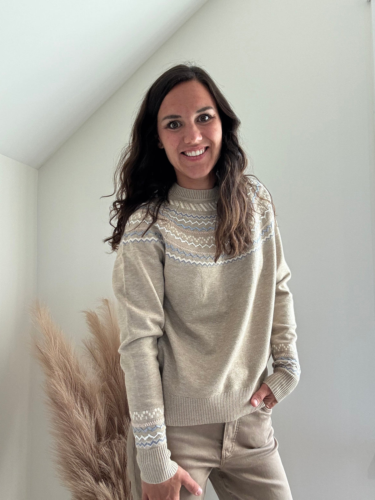 Embroidery Crew Neck Sweater