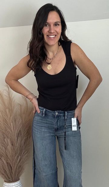 Sleeveless Black Tank Built In Bras