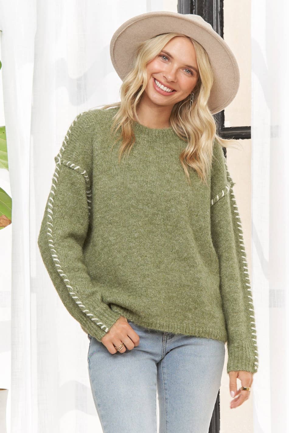 STITCH DETAIL KNIT SWEATER