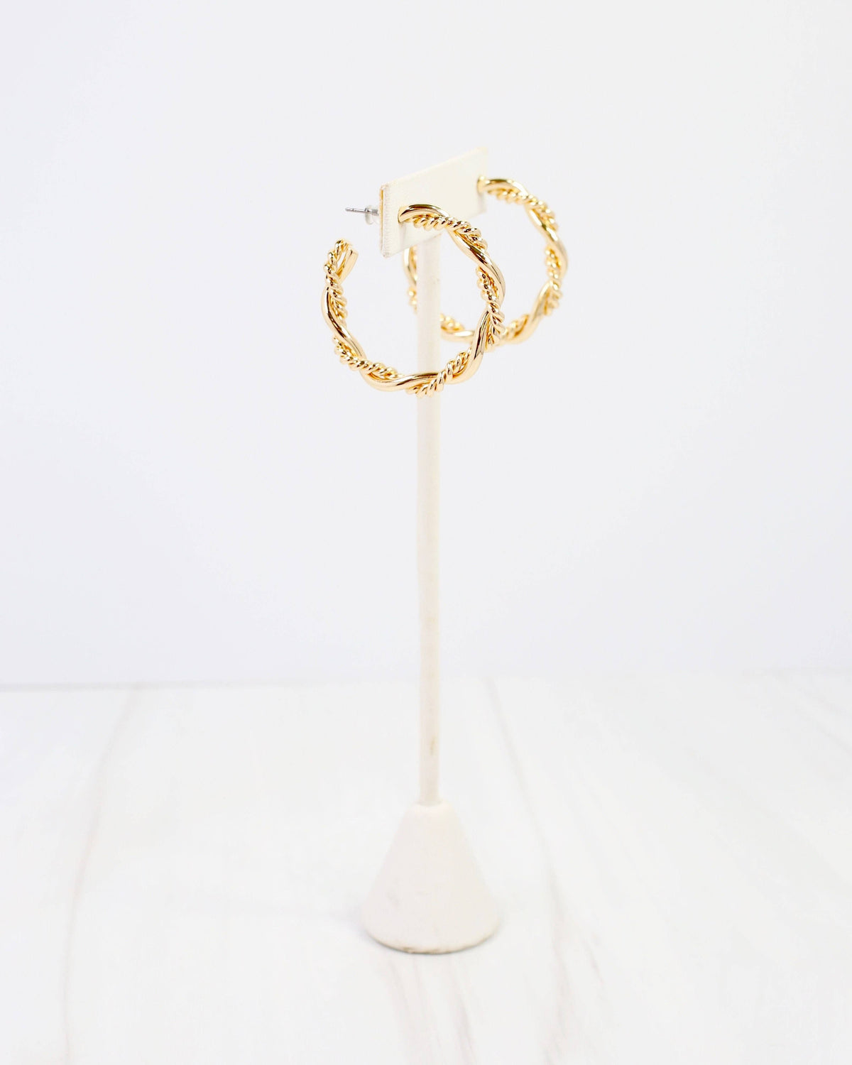 Shawnee Twisted Hoop Earring Gold
